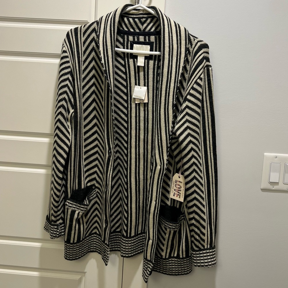 NWT Patterned Striped Cardigan